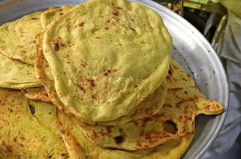 نان روغنی بدون فر