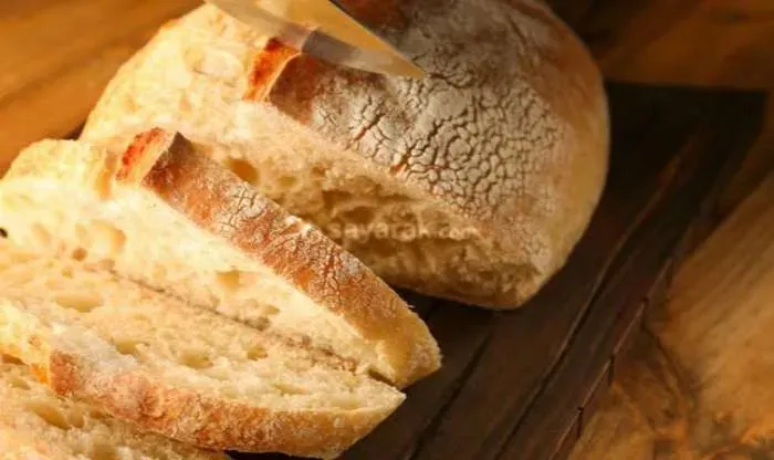 نان بیات شده