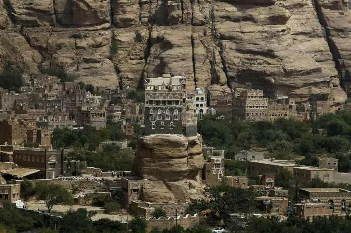 یمن الحجر