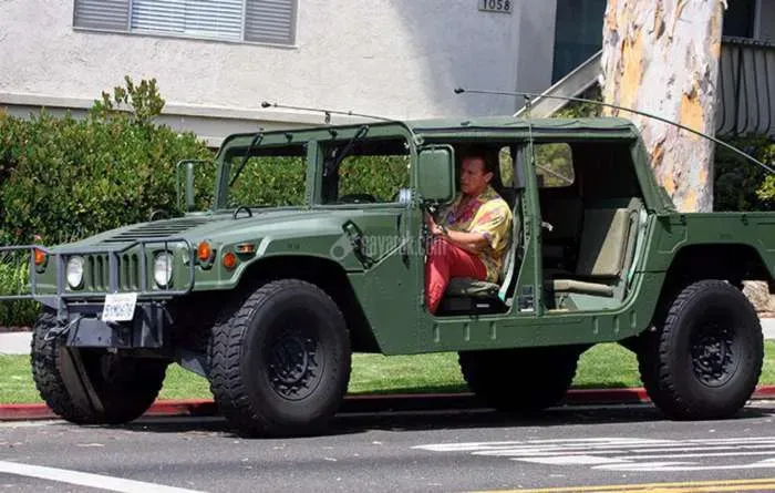 HUMMER H1
