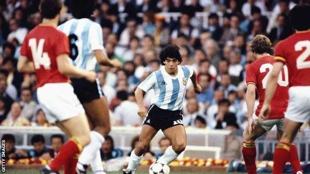 _102230535_maradona_belgium-min.jpg