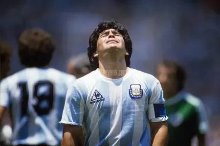 diego-maradona-min.jpg